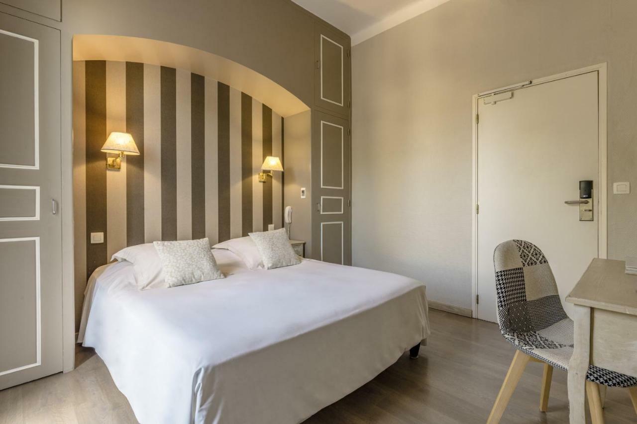 Comfort Room 1rst floor Terrace Sea View